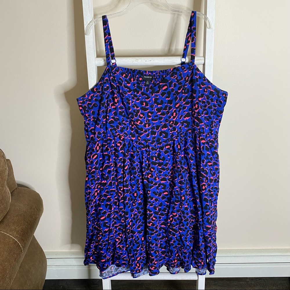 Torrid blue & pink leopard challis hi-lo skater dress. Size 4.